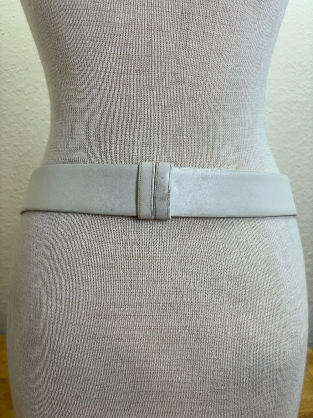 Vtg Judith Leiber White Leather Belt Gold Animal Head Lion Rhino Elephant Turtle